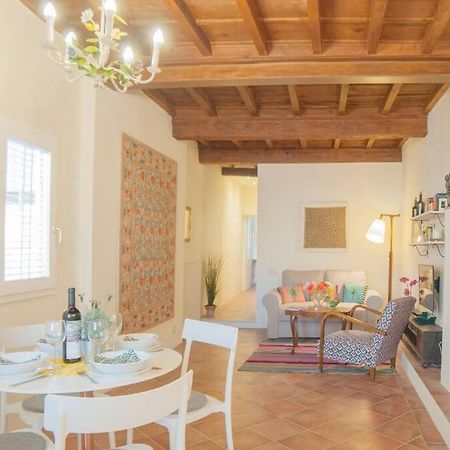 Cozy Macci Flat 4 People Near Santa Croce Square Lejlighed Firenze Eksteriør billede