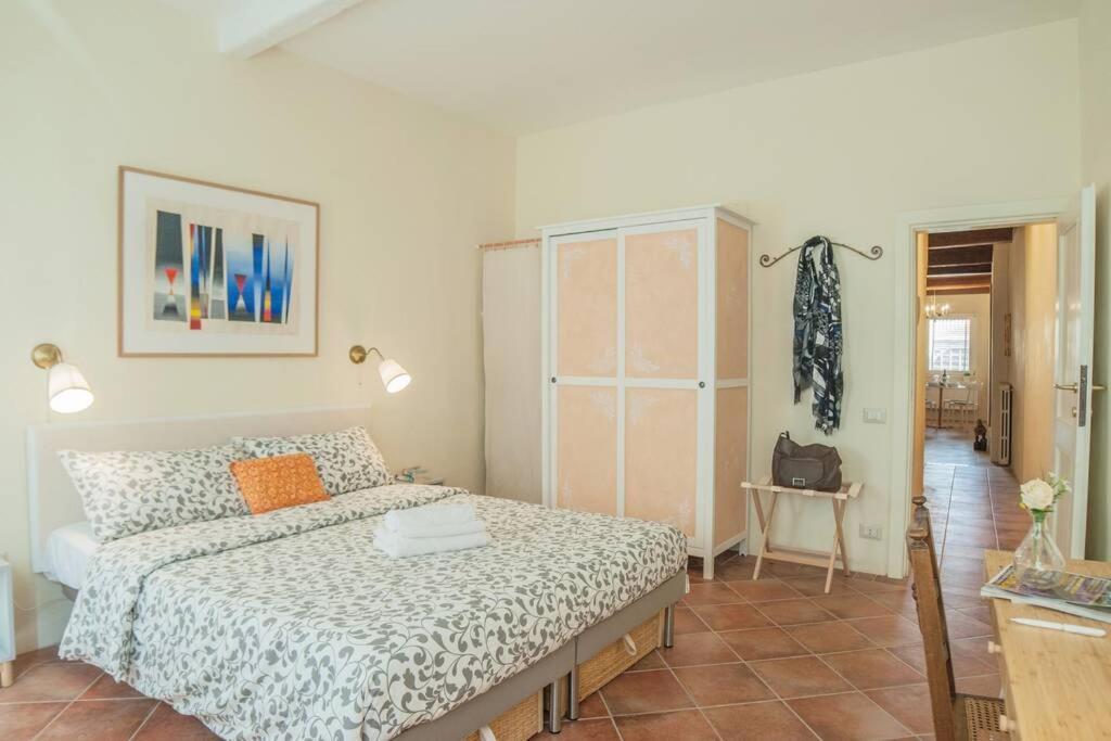 Cozy Macci Flat 4 People Near Santa Croce Square Lejlighed Firenze Eksteriør billede